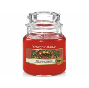 Yankee Candle Red Apple Wreath vonná svíčka 104 g